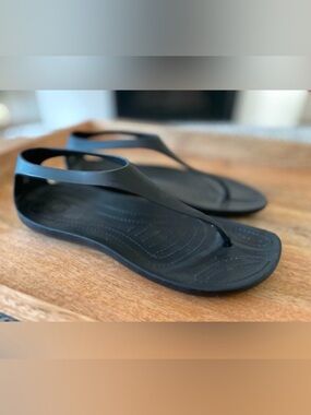 Crocs Sexi Serena Flip Sandals Size 7 Black